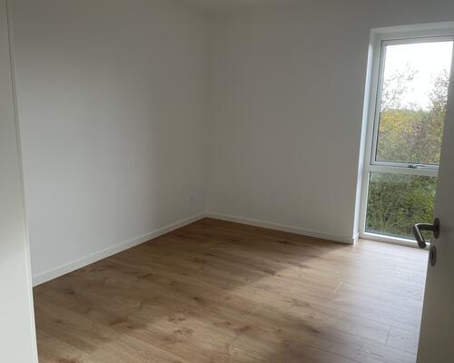 Nyere 3-VÆR. LEJLIGHEDER PÅ DREJENS!