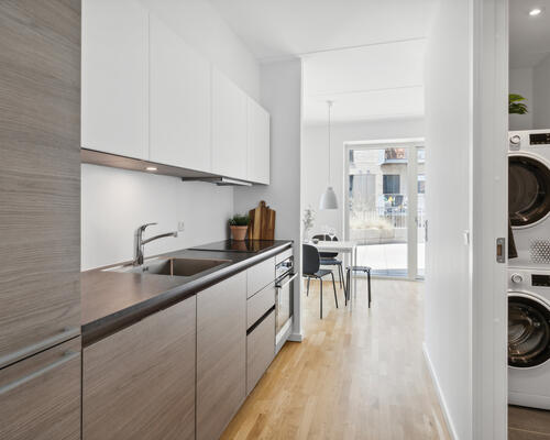 SKØN 2-VÆRELSES LEJLIGHED I HJERTET AF AARHUS C