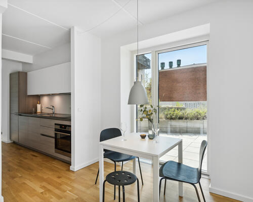 SKØN 2-VÆRELSES LEJLIGHED I HJERTET AF AARHUS C