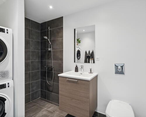 SKØN 2-VÆRELSES LEJLIGHED I HJERTET AF AARHUS C