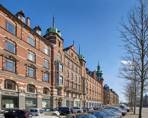 5 værelses lejlighed i København V