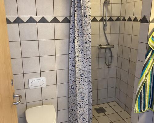 1-vær. lejlighed i centrum. Leje er inkl. vand og varme.