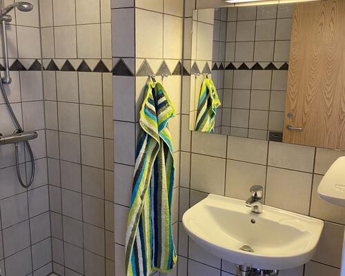 1-vær. lejlighed i centrum. Leje er inkl. vand og varme.