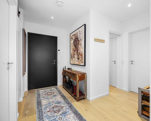 Fuldt møbleret lejlighed med kig til Øresund | København Ø