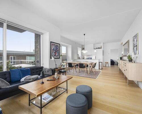 Fuldt møbleret lejlighed med kig til Øresund | København Ø