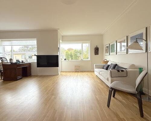 Skøn møbleret lejlighed i Hellerup