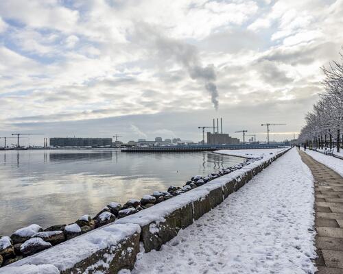 Fuldt møbleret lejlighed med kig til Øresund | København Ø