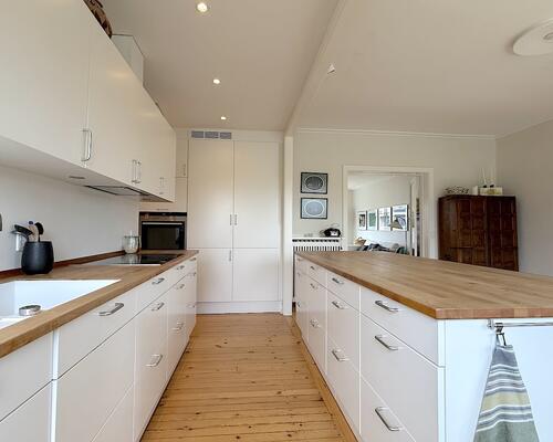 Skøn møbleret lejlighed i Hellerup