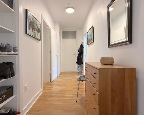 Skøn møbleret lejlighed i Hellerup