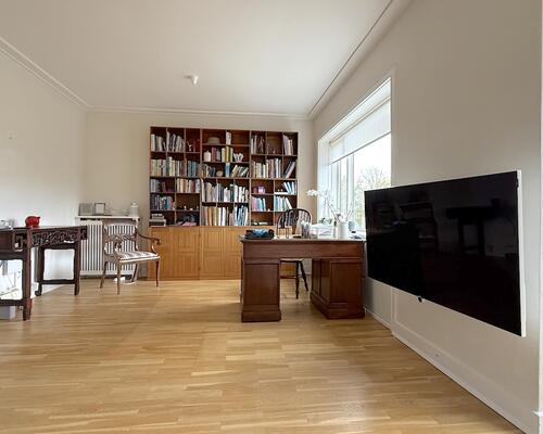 Skøn møbleret lejlighed i Hellerup