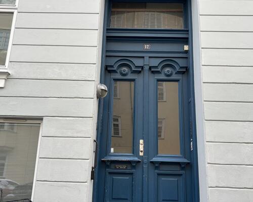 Fuldt møbleret lejlighed med alt forbrug inkluderet i huslejen | København Ø