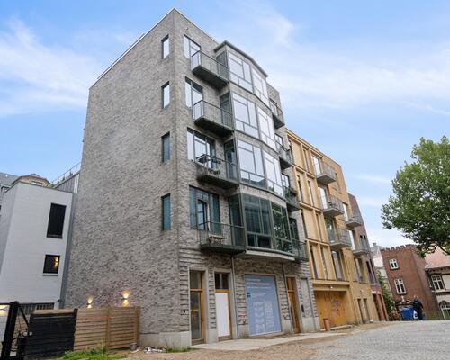 Kæmpe 3-værelses lejlighed midt i centrum