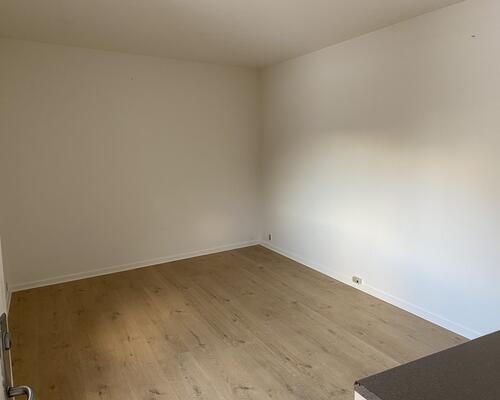 Hyggeligt værelse i den populære "Baneby"