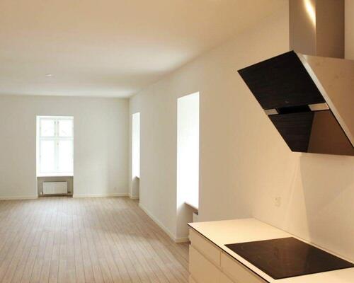 Luksuriøs 4-værelses lejlighed midt i centrum