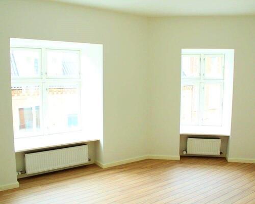 Luksuriøs 4-værelses lejlighed midt i centrum