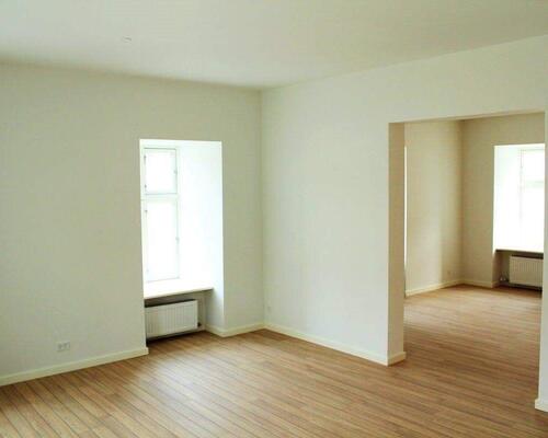 Luksuriøs 4-værelses lejlighed midt i centrum