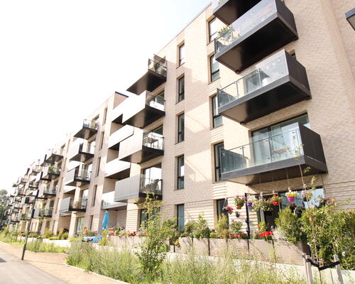 Rummelig 3-værelses lejlighed i Irmabyen