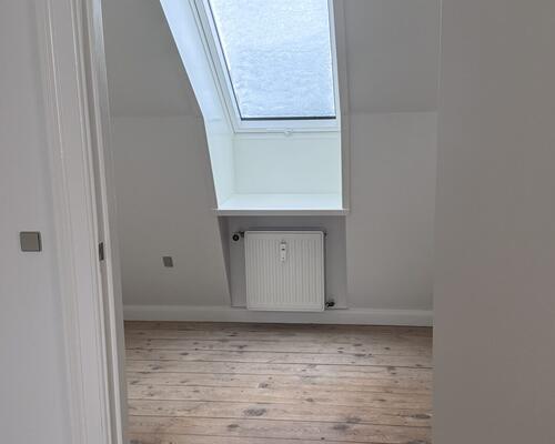 3 værelse tæt på S-tog og indkøb