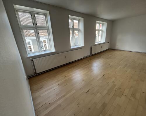 83 m2 på strøget i Vejle