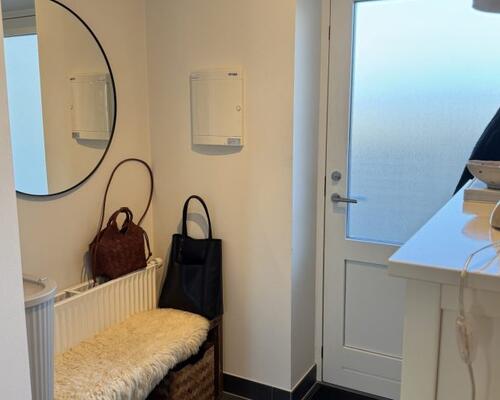 Lys og moderne 2-værelses lejlighed med altan udlejes i Aarhus C