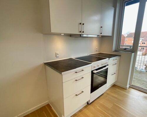 Vejle - Centrum, lys 2-3vær m balkon