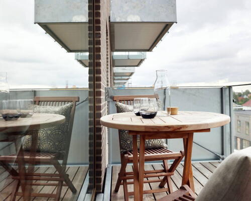 3-værelses lejlighed med hyggelig terrasse ud til gården og dejligt moderne køkken-alrum - Ingen bindingsperiode!