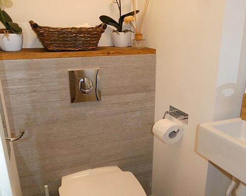 Møbleret luksus lejlighed roligt og centralt beliggende i eftertragtet kvarter tæt ved havnebassinet og Nyhavn.