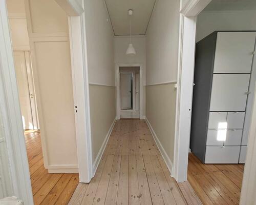 Skøn villalejlighed med have | Hellerup