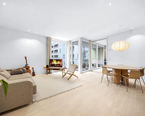 Flot lys lejlighed med vandudsigt | København Ø