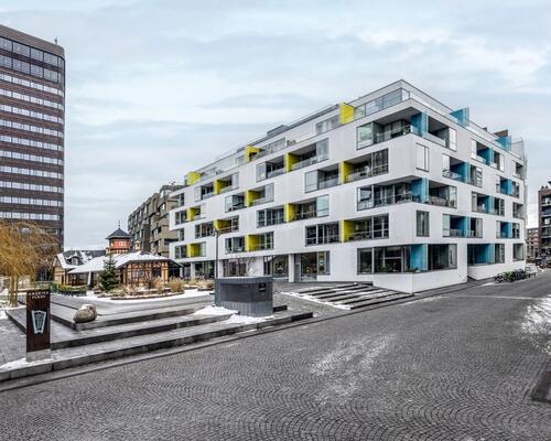 Flot lys lejlighed med vandudsigt | København Ø