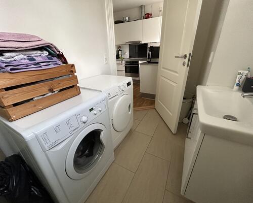 Stor, flot og nyere renoveret lejlighed mellem Østerstrand og centrum