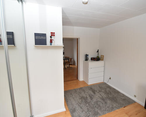 Lys og indbydende lejlighed i Aalborgs hjerte