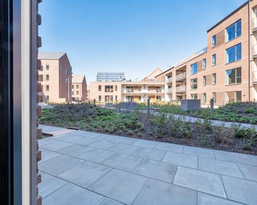 Moderne townhouse med skøn udsigt og gode faciliteter