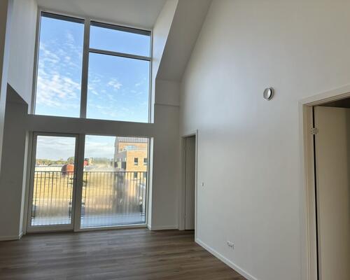 Unik 3-værelses lejlighed med fjordudsigt og stor altan