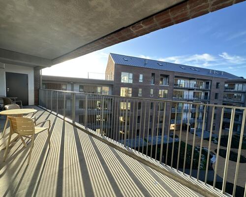 Unik 3-værelses lejlighed med fjordudsigt og stor altan