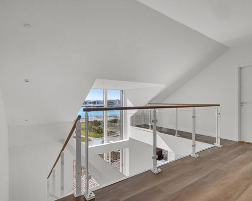 Skøn penthouselejlighed med fjordudsigt i Nørresundby