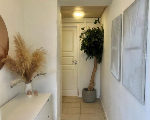 Dejlig lejlighed på en stille villavej