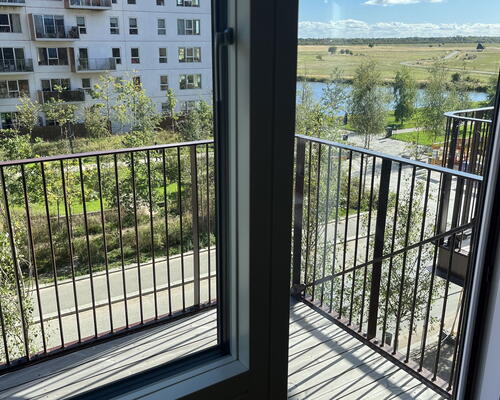 UN17 Søen - 1 vær. lejebolig med  østvendt altan med kig til Fælledens smukke natur – god studiebolig