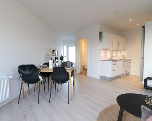 Dejlig 2-vær. lejl. i stueplan på Vintervej med egen terrasse/have.