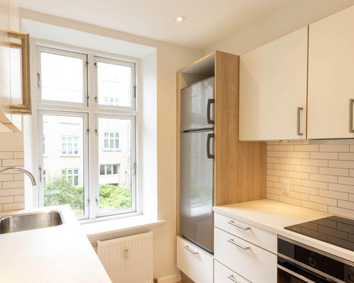 Central lejlighed med lys og liv i Aalborg