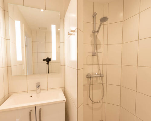 Central lejlighed med lys og liv i Aalborg