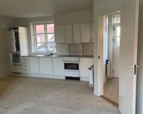 Dejlig stuelejlighed i BISGAARDEN