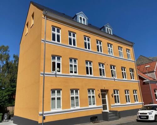 Flot lys 4-vær. lejlighed i på lukket rolig vej i Nyborg – 116 Kvm