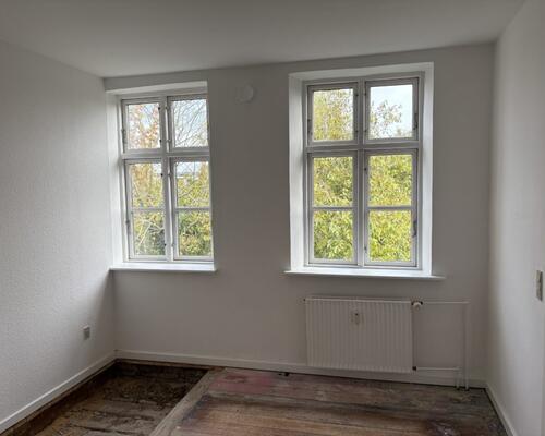 Lækker lys 3 værelses lejlighed på stille lukket vej centralt i Nyborg – 84 Kvm