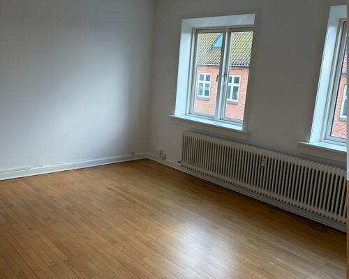 Delevenlig 3. værelses lejlighed