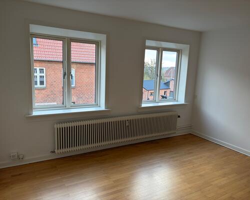 Delevenlig 3. værelses lejlighed