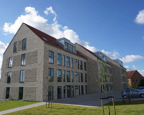 Lækker 1-værelses lejlighed med altan