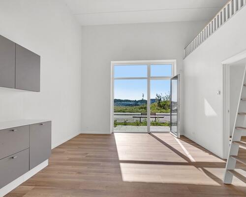 Moderne townhouse med skøn udsigt og gode faciliteter