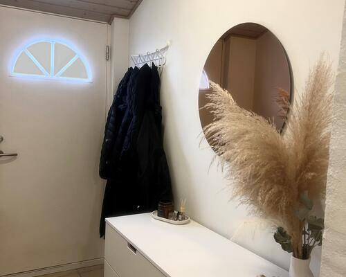 Dejlig lejlighed på en stille villavej