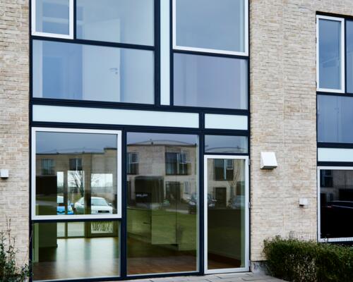 Familievenligt 4-værelses rækkehus i to plan